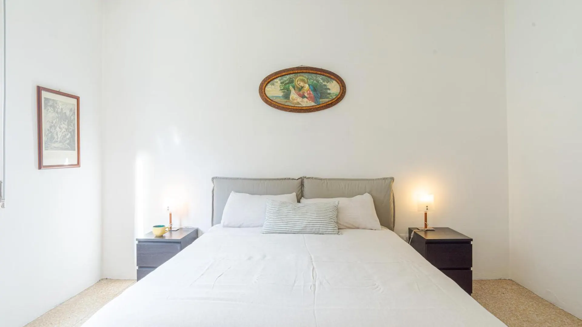 Bright & Cosy Apartments With Balcony Barni