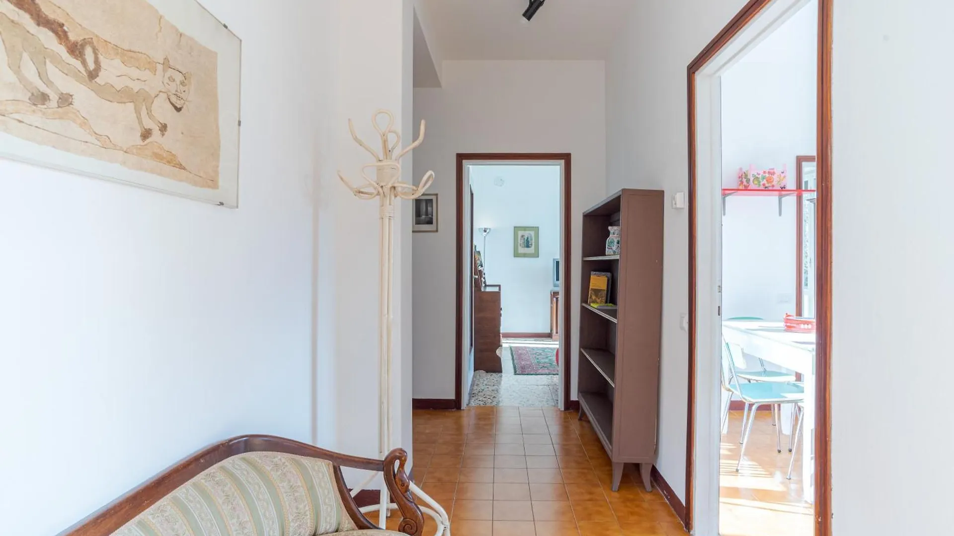 Bright & Cosy Apartments With Balcony Barni 0*,