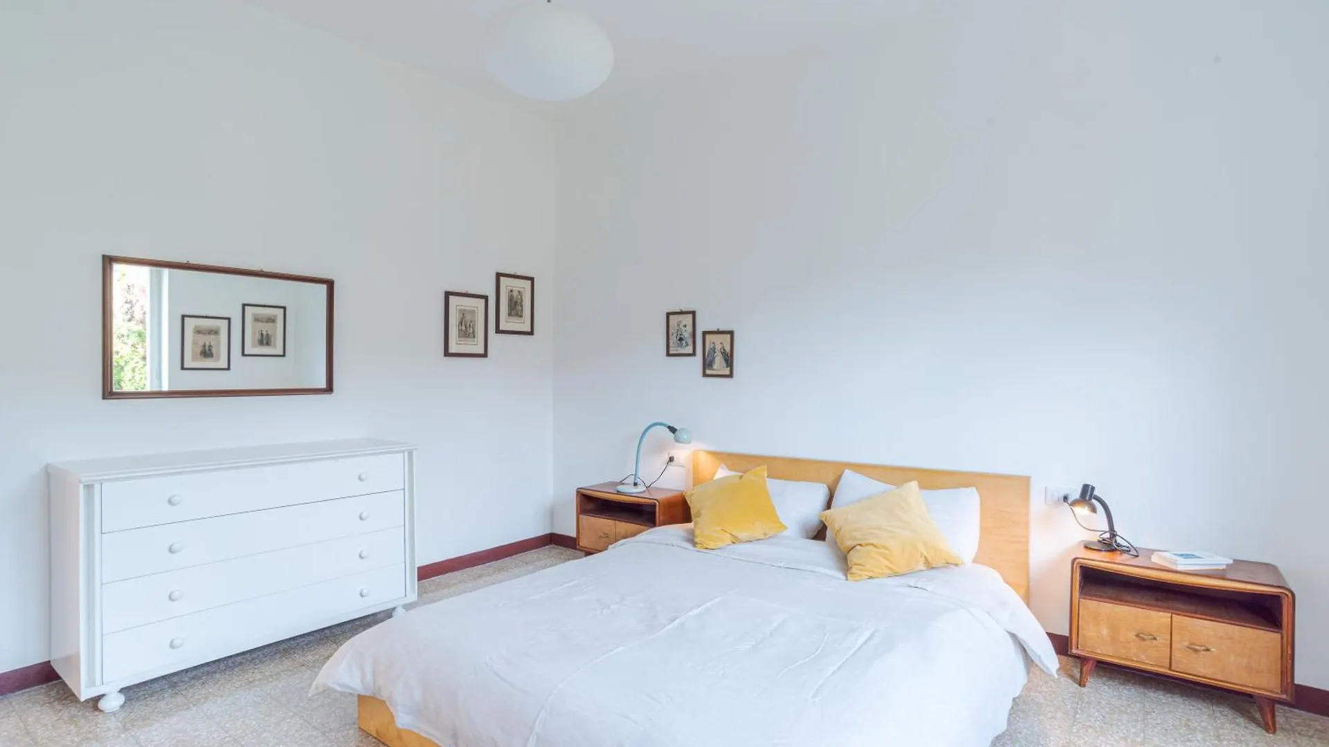 Bright & Cosy Apartments With Balcony Barni